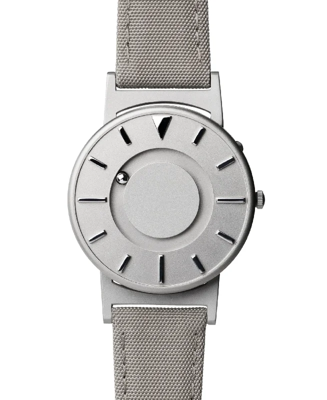 Watches for special occasions   Eone Bradley Titanium 40mm Beige